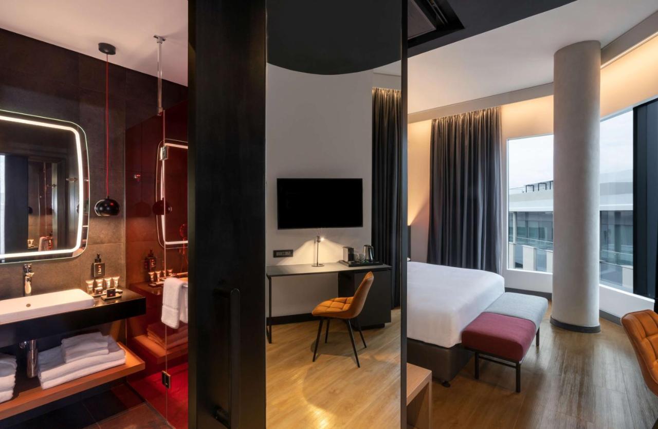 Radisson Red Hotel Johannesburg Rosebank Esterno foto