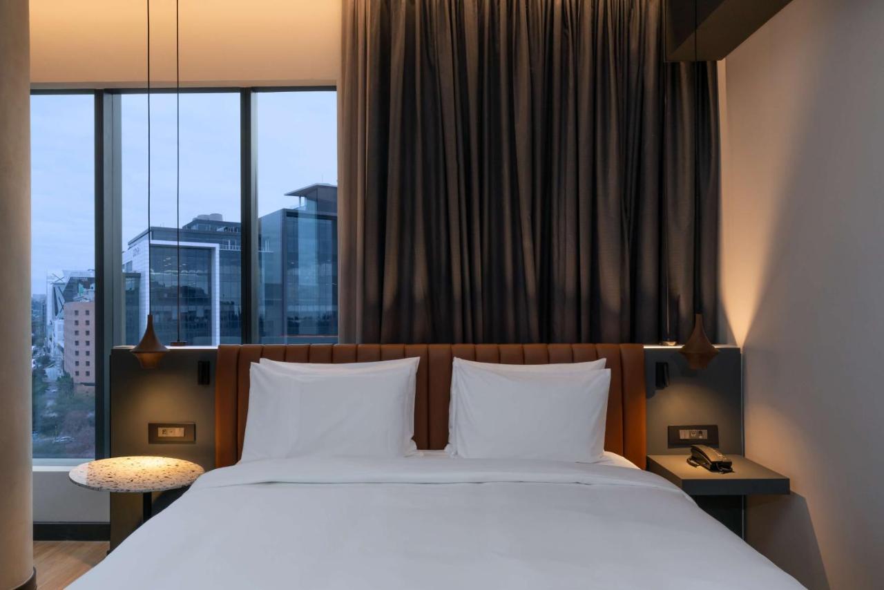 Radisson Red Hotel Johannesburg Rosebank Esterno foto