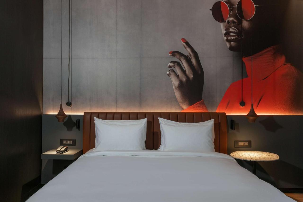 Radisson Red Hotel Johannesburg Rosebank Esterno foto