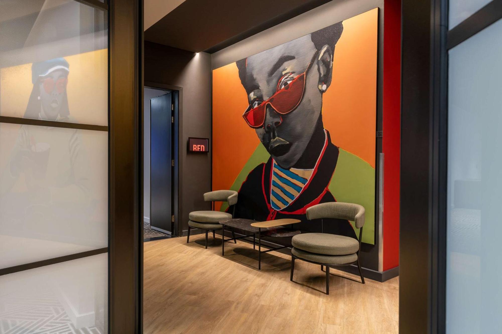 Radisson Red Hotel Johannesburg Rosebank Esterno foto