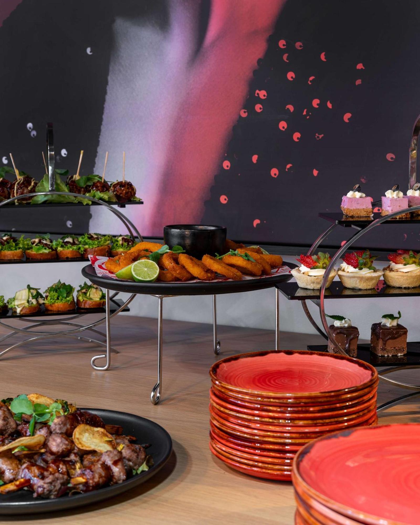 Radisson Red Hotel Johannesburg Rosebank Esterno foto
